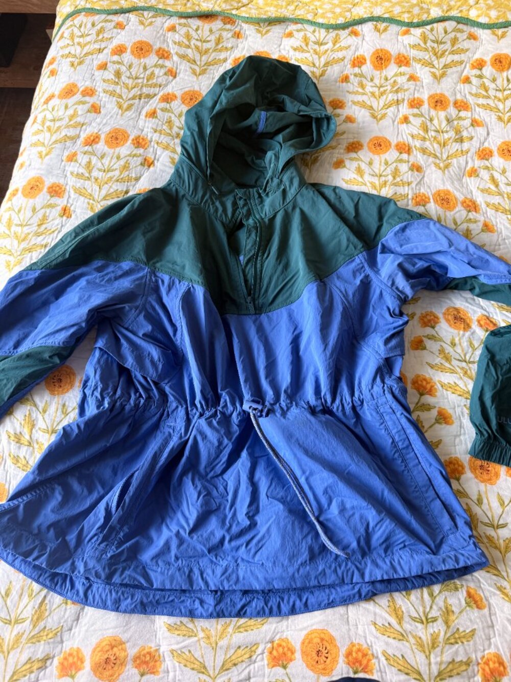 Lululemon packable windbreaker pullover jacket  - cobalt blue + dark teal Size 8